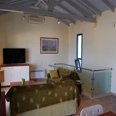 Bohemia Beach House Comfortable Villa On The Beautiful North East Coast Barbati Exterior photo